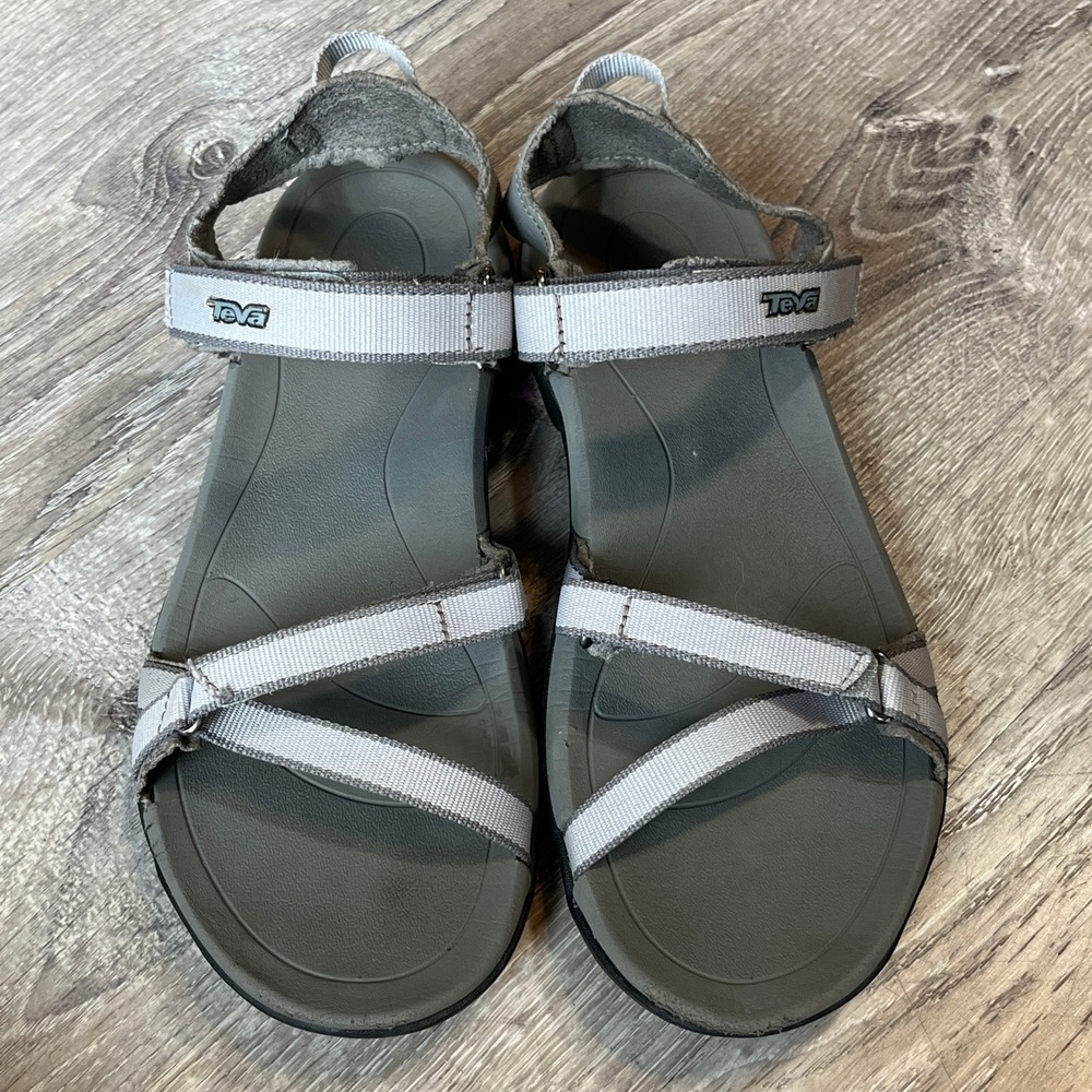 Teva Tirra Gray Athletic Hiking Sandals Womens Size 8‎ 4266